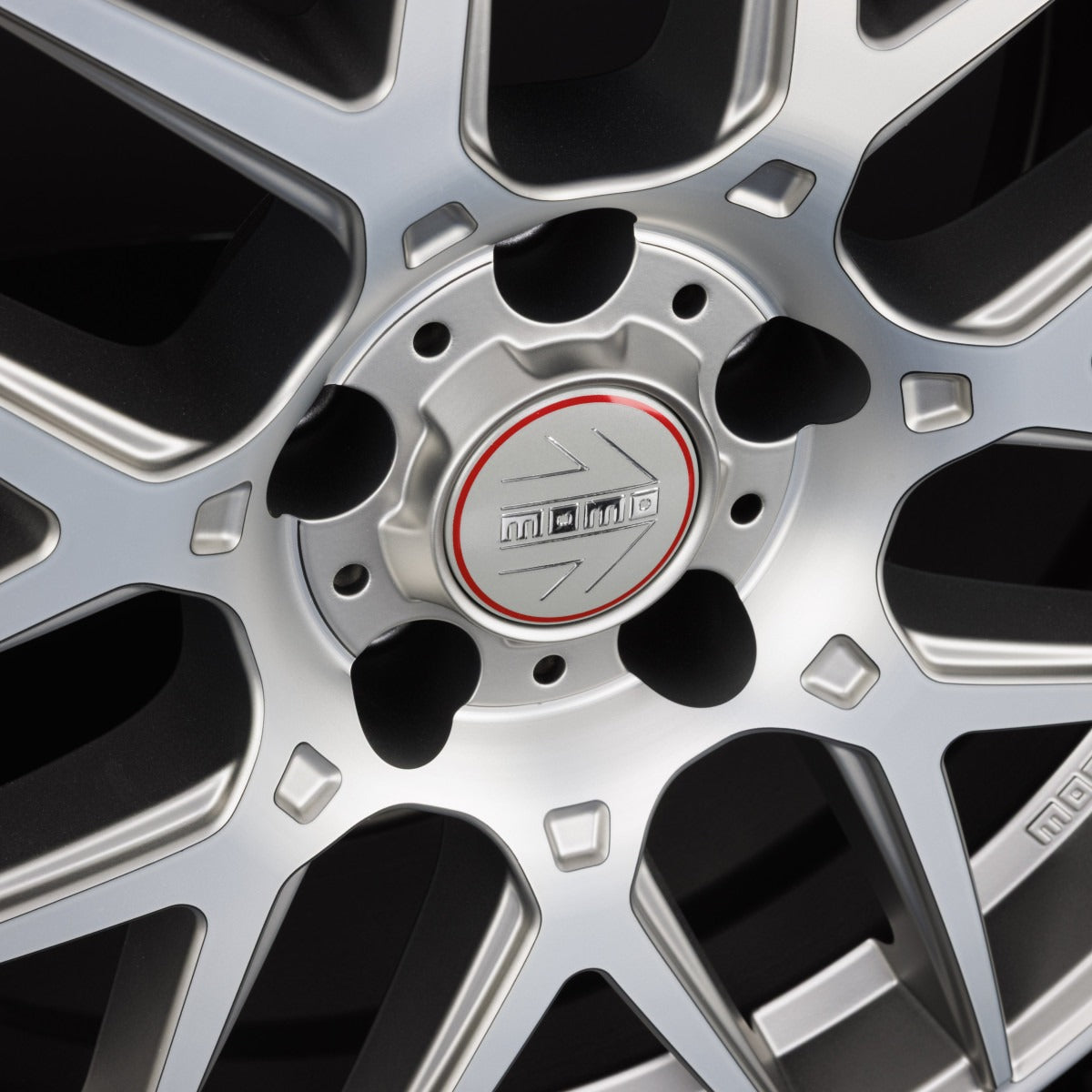 Momo Competizione titan silver matt polish Alufelge 8x19 Zoll ET30 LK 5x112 ML79.6 – Bild 7