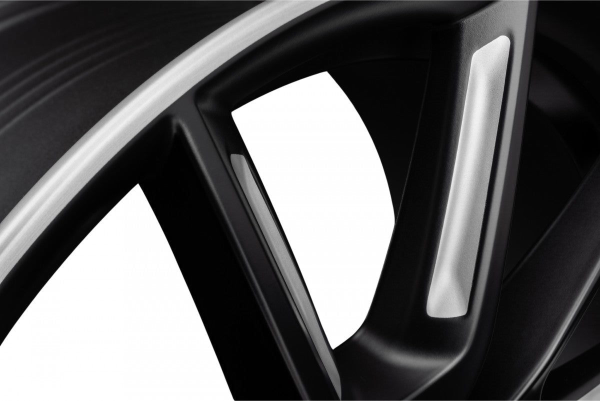 Akoni AK09 black matt silver spoke rim Alufelge 8x18 Zoll ET45 LK 5x108 ML72.5 – Bild 4