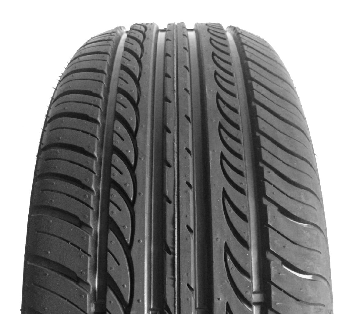 Royal Black Royal Road 215/70 R15 98H