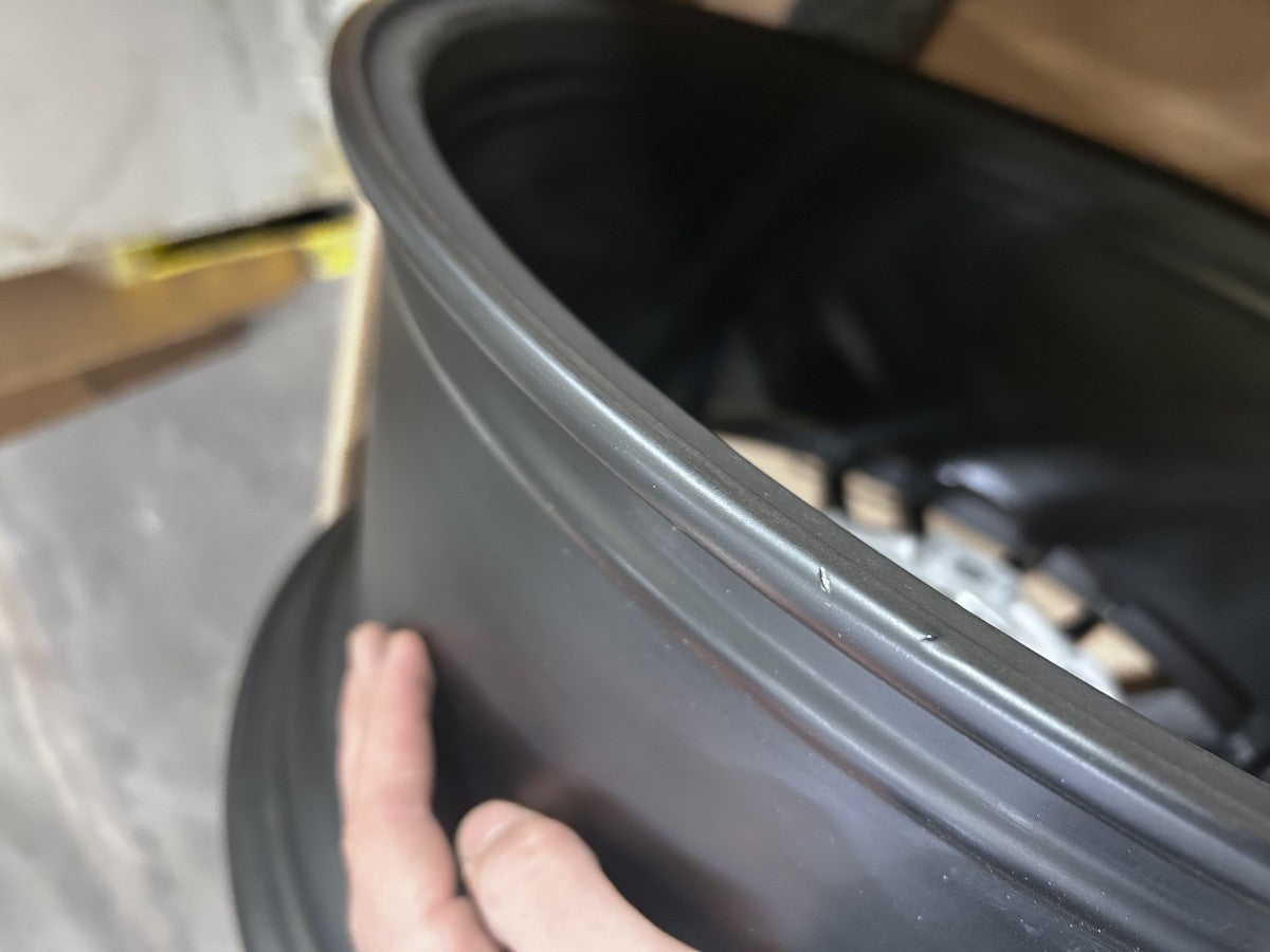 Etabeta Medusa black matt - DEMO1 Alufelge 9x20 Zoll ET40 LK 5x120 ML64.1 – Bild 4