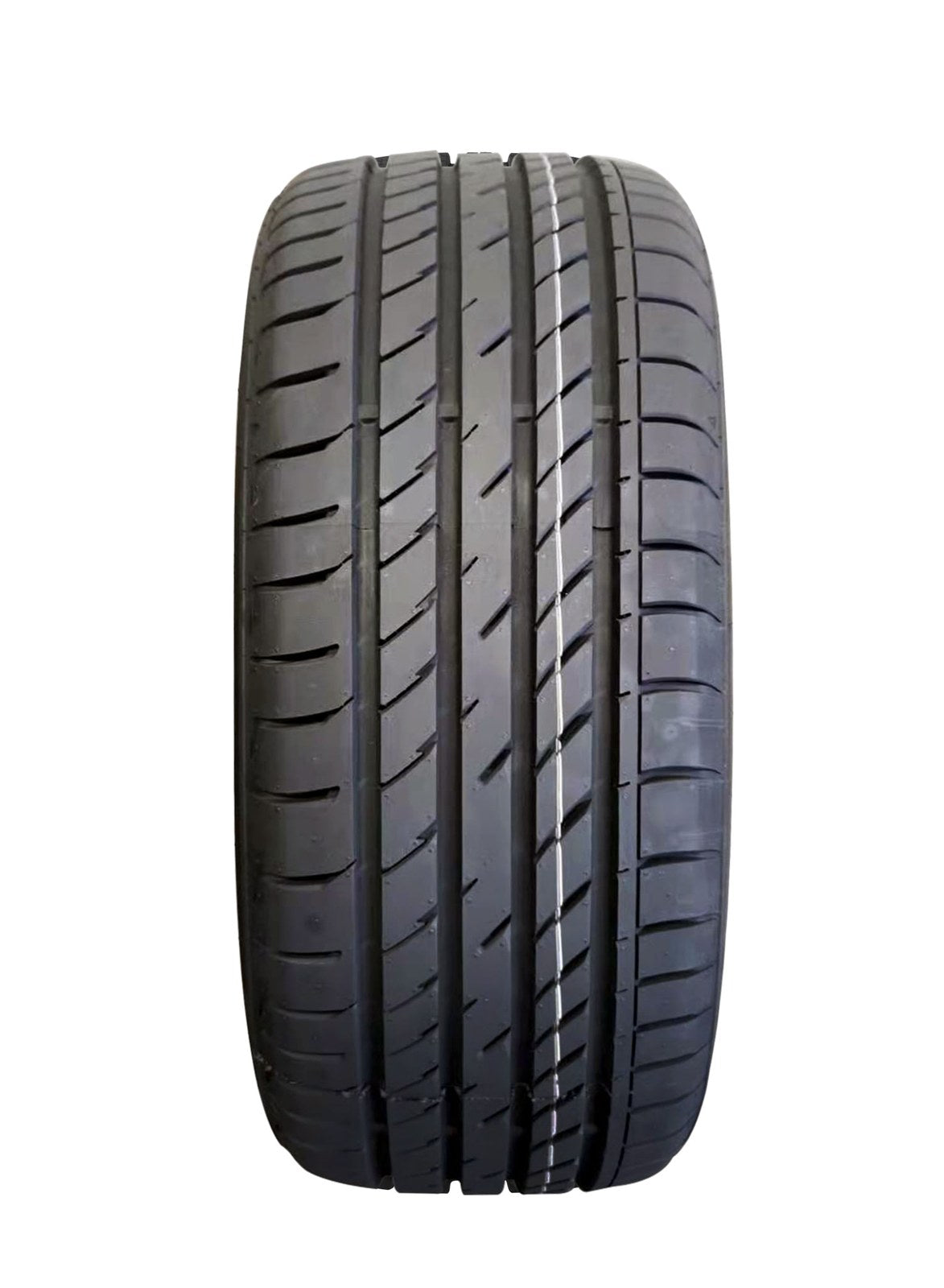 Three-A ECO819 195/50 R15 82V